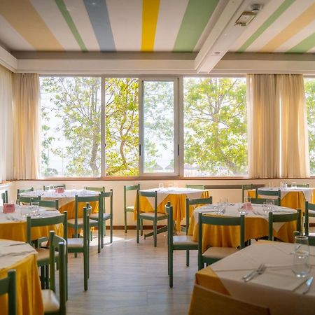 Hotel Royal ジュリアノーヴァ エクステリア 写真